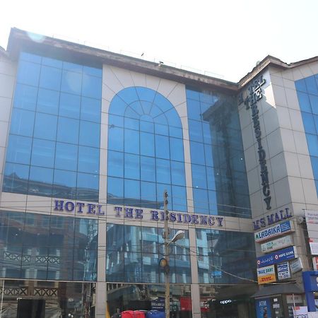 Hotel The Residency Srinagar Exteriör bild
